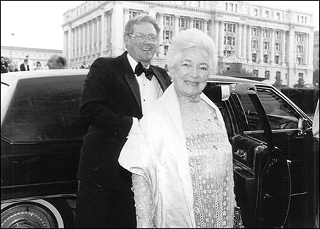 macarthur james helen actor hayes dies theatre son age royalty american playbill inaugural arriving awards presentation