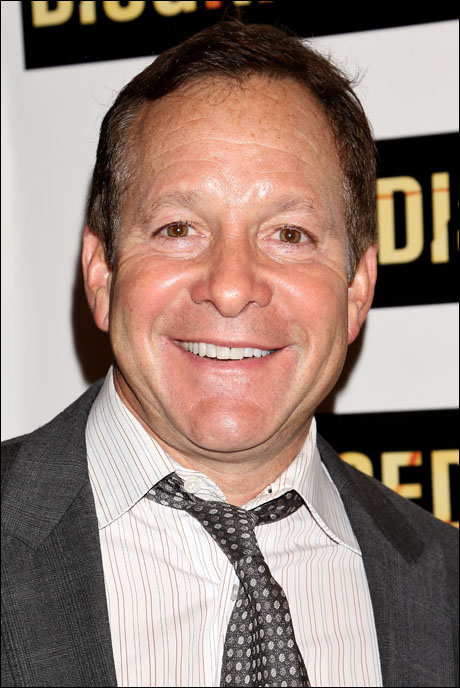 Next photo of Steve Guttenberg